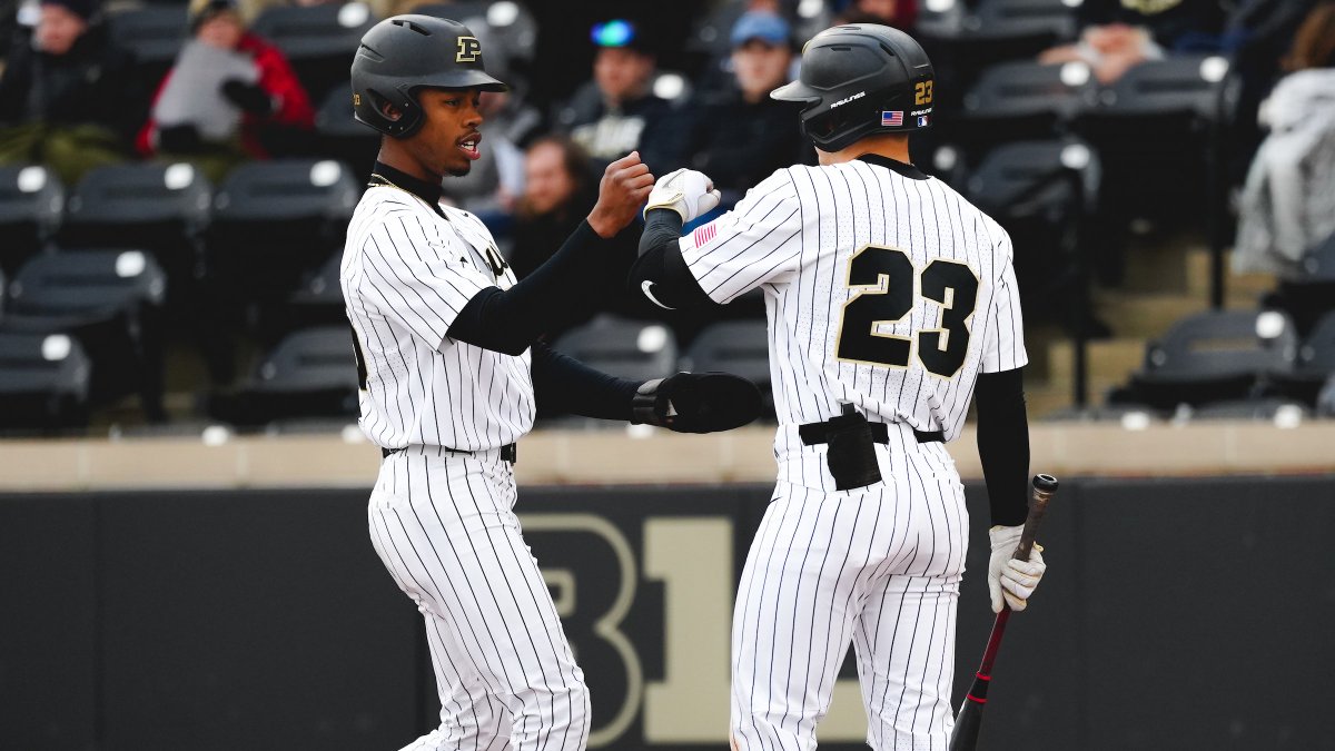 At 14-0, the Purdue Boilermakers are the last remaining undefeated team in college baseball. 👀

#NCAABaseball x 📸 <a href="/PurdueBaseball/">Purdue Baseball</a>