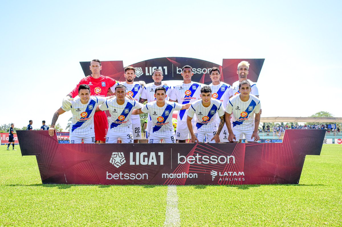 marciovz's tweet photo. Humildad, trabajo y constancia. ⚽🙏🔝

Nuevamente tocó sumar de a tres, ¡Vamos Vendaval, por Sullana y por su gente! 💪🏼
.
.
.
.
. @alianzasullana_ | #MV32
.
.
.
.
.
.
#alianzaatletico 
#marciovalverde
#futbolperuano
#liga1
#piura
#sullana https://t.co/DrnbctLJzl