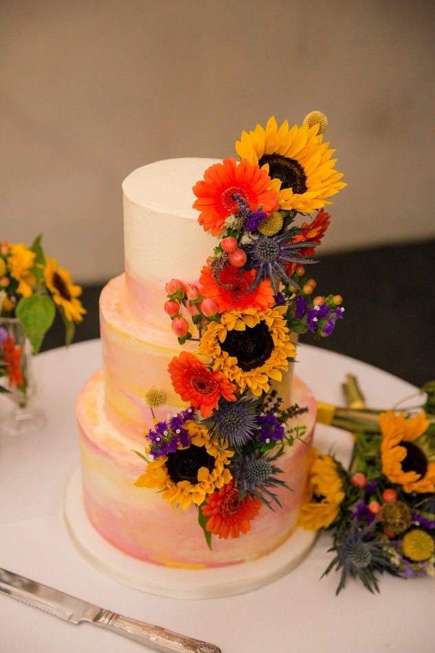 janecdevonshire's tweet photo. Just still in awe of this amazing wedding cake made for Rebecca &amp; James by @daisybcreations 🌻 It was so delicious with Victoria Sponge, Lemon &amp; Coffee &amp; Walnut Layers. Daisy is such an incredible talent I’m so grateful she could make this for our special occasion 💒 🎂 https://t.co/iazzJ462Fz