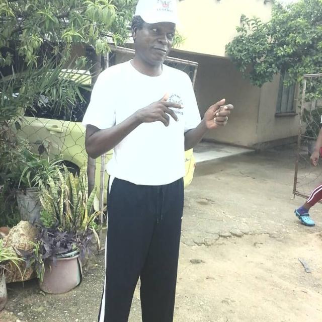 maftzw's tweet photo. We are saddened with the untimely passing on of veteran gaffer Cuthbert 'Adazh' Kwangare who passed on today in Msv. He served with distinction n went above par to prove his worth n was into jnr dvlpmnt. The Lord giveth, the Lord taketh🙏! #MHDSRIP @CastleLagerPSL @online_zifa https://t.co/VIcu4zK2br
