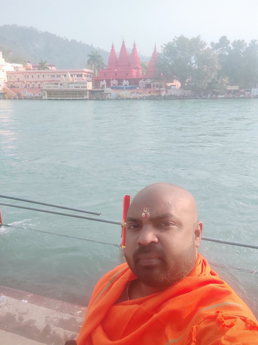 յαψ ʍαհαƘαʆ. 🕉️
 #हरिद्वार_दर्शन