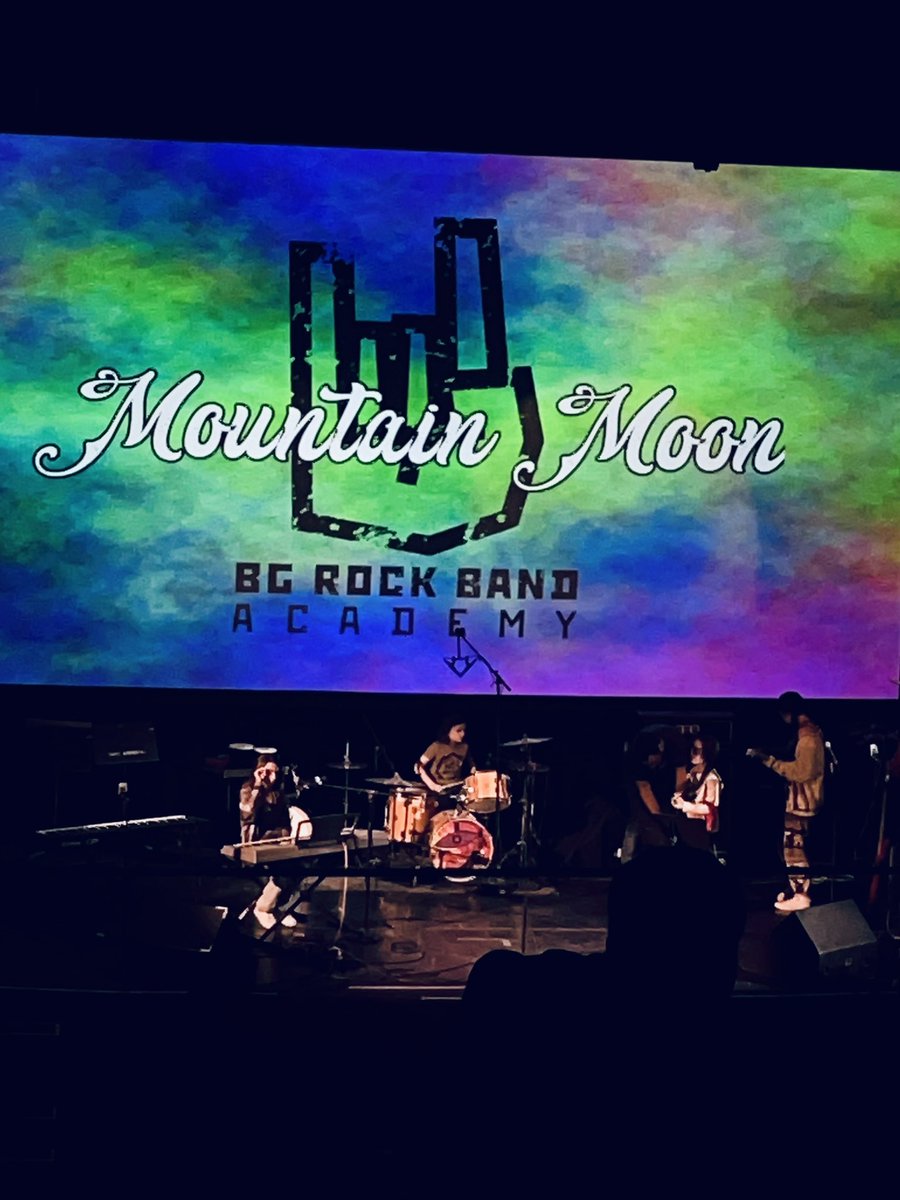 JRESClemons's tweet photo. So awesome to watch my students do what they love! I had so much fun listening to this awesome kiddo perform with his band today! Mountain Moon rocks! @JresRockets https://t.co/J7Ckd2fbyU