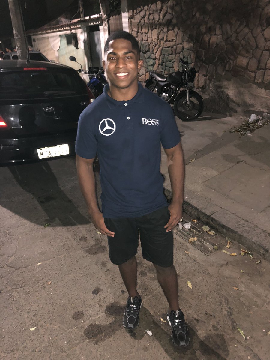 bjj_barbosa1's tweet photo. Me sinto tão bem, bonito e gostoso…😮‍💨🥰
#Arenakrt https://t.co/8fLS5esnzs