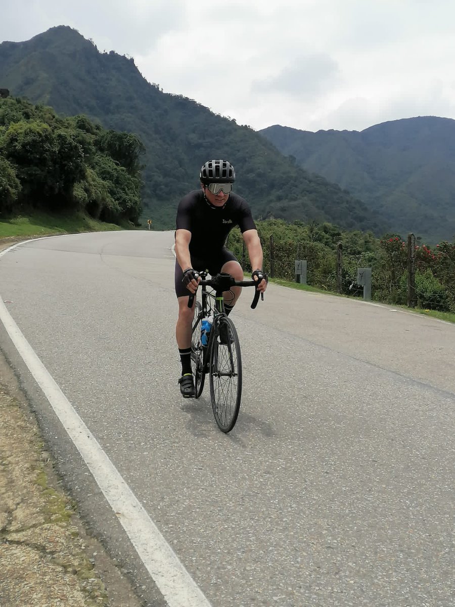 HernandezJoimer's tweet photo. #ciclismocolombiano 
#ciclismoderuta 
#deporteysalud https://t.co/pCseYVLRDJ