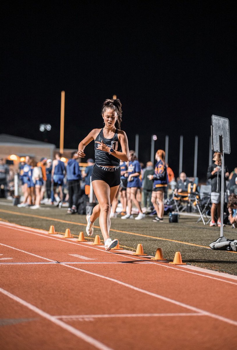 taymathiss's tweet photo. So grateful to run at my final Viper Distance Festival 🖤🤍 https://t.co/ASAMDxFn30