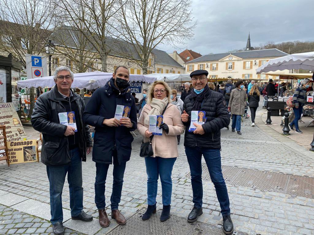 Republicains_91's tweet photo. Dans la #circo9106 à #ChillyMazarin #Igny et #Palaiseau autour de @GCaristan avec les élus et militants ! 🚀 https://t.co/FJFVpZzSGE
