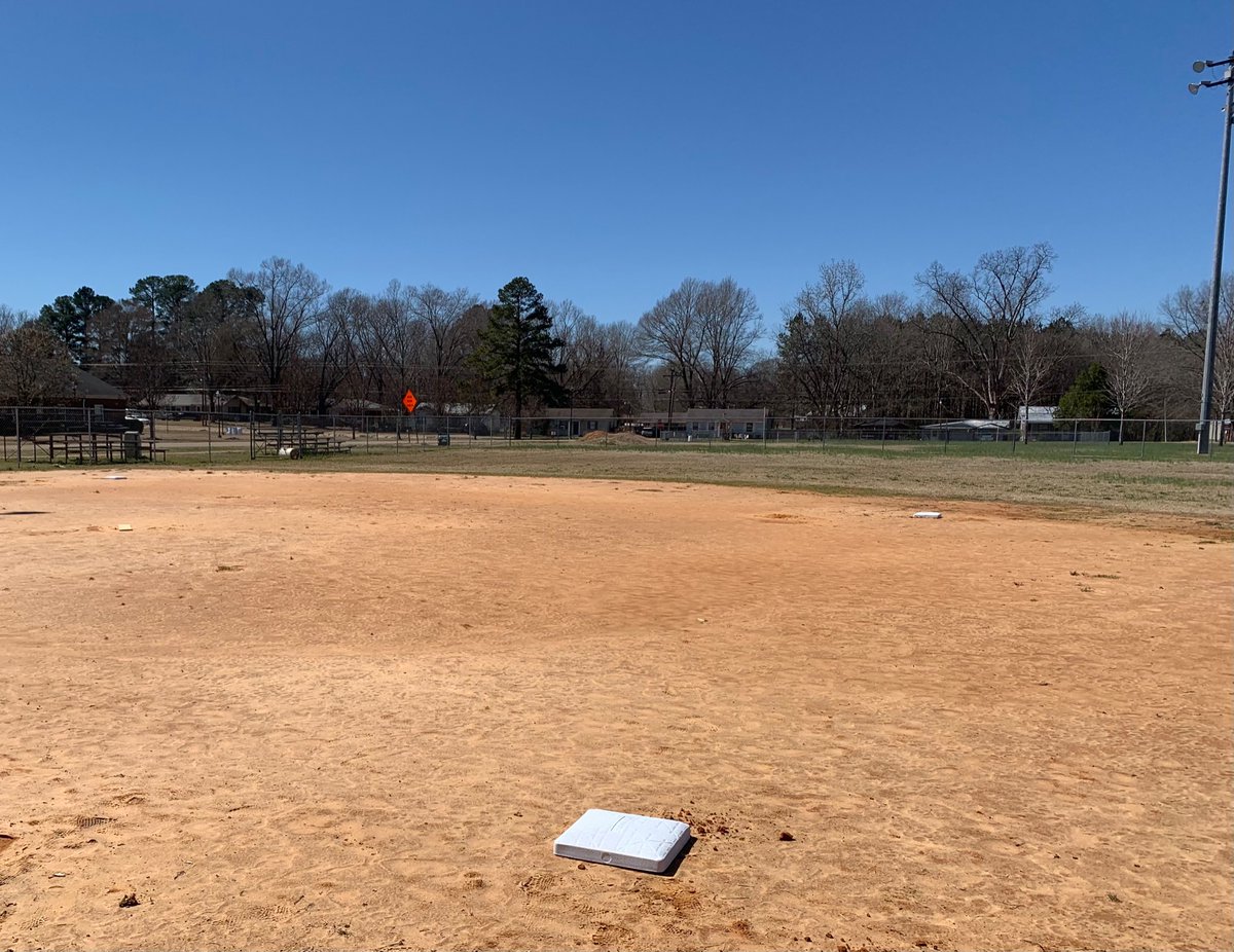 SHairald23's tweet photo. Softball field, Girls, put y’all down some new Champro Molded Bases &amp; pitching rubbers set for 10U &amp; 12U. T-Ball, we have a practice area ready to roll for y’all &amp; field 5/6 is ready for y’all to do some work. ⚾️🥎 @NettletonPR23  Thanks for the Asst @NinjaPacabuki https://t.co/Ls7U31BOUp