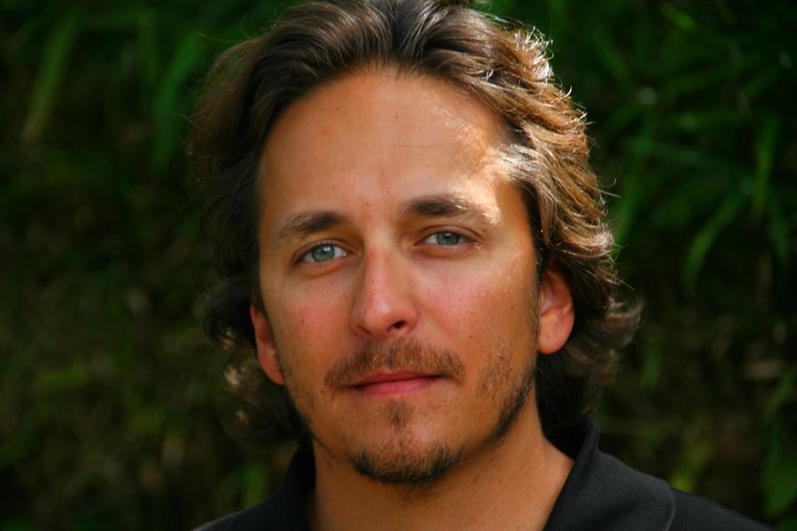 faiyas90's tweet photo. American photographer and filmmaker Brent Renaud was shot and killed in #Irpin #Ukraine #SaveRayan https://t.co/AsPgP2Hyma