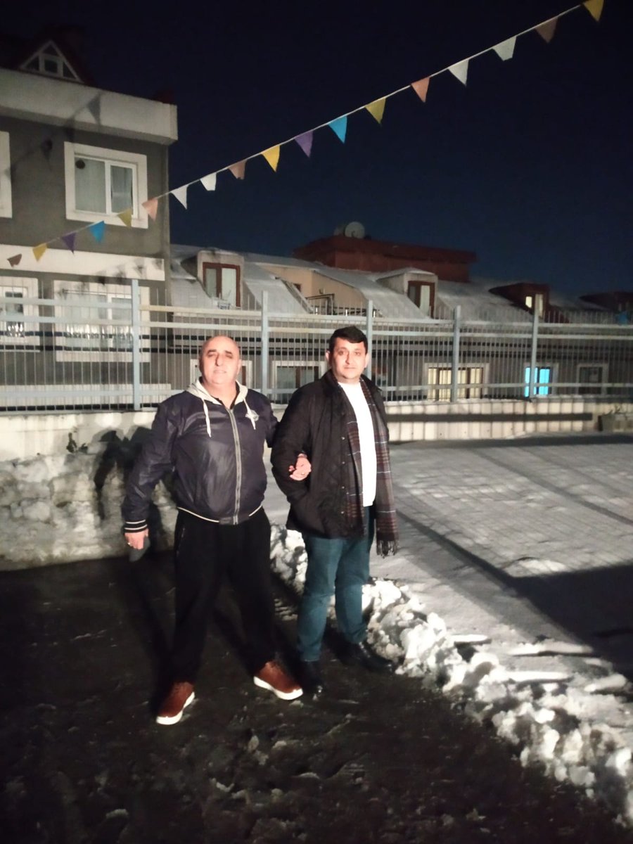 Eğitim öğretim ortamımız için gereken çalışmaları yapan <a href="/KagithaneBelTR/">Kağıthane Belediyesi</a> 'sine, yardımlarından dolayı muhtarımız Oktay Bayar'a ve her türlü fedakarlığı yapan cefakar çalışanımız Mevlüt Geçtinli'ye emeklerinden dolayı teşekkür ederiz... <a href="/kagithane_mem/">Kâğıthane İlçe Millî Eğitim Müdürlüğü</a> <a href="/dilekciufuk/">Dr. Ufuk DİLEKÇİ 🇹🇷</a>
