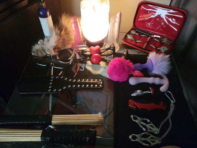 What's your favorite toy on my table? https://t.co/fdL9fSVWhr<a href="/tag/sex"class="tags"><span>#sex</span></a><a href="/tag/interracial"class="tags"><span>#interracial</span></a><a href="/tag/cum"class="tags"><span>#cum</span></a><a href="/tag/cumondick"class="tags"><span>#cumondick</span></a><a href="/tag/sellingcontent"class="tags"><span>#sellingcontent</span></a>