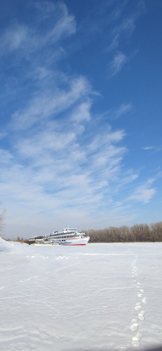 П р и о с а н и л а с ь tweet media