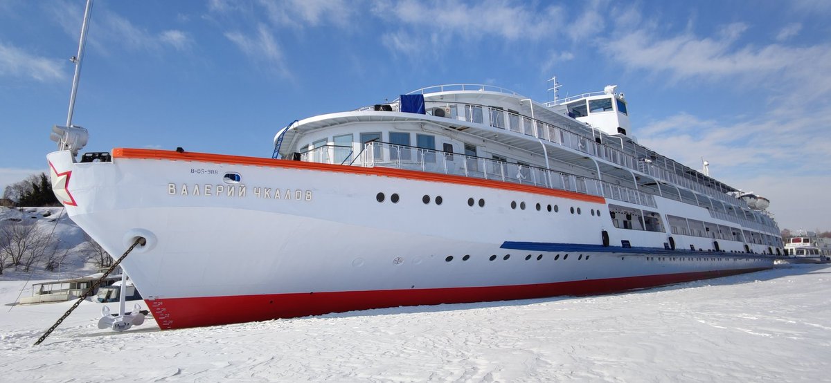 П р и о с а н и л а с ь tweet media