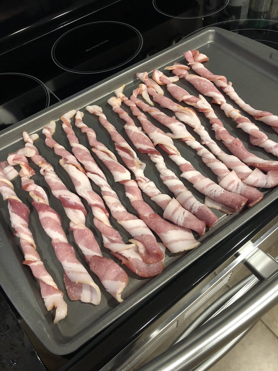 RobGalyen's tweet photo. The basis for any Bloody Mary… bacon!
#MakeEverythingBetter https://t.co/SnRg5kGR6J