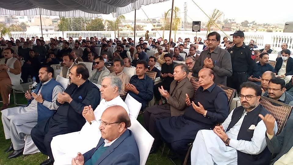 RajaBasharatLAW's tweet photo. صوبائی وزیر قانون پنجاب محمد بشارت راجہ کی ہمیشیرہ کی رسم قل دھمیال میں ادا کر دی گئی جس میں اراکین قومی و صوبائی اسمبلی، وزراء، مذہبی، سیاسی و سماجی شخصیات اور علاقہ معززین کی بڑی تعداد نے شرکت کی۔
#Dhamial #Rawalpindi #PP14 https://t.co/g7NArdBEwS
