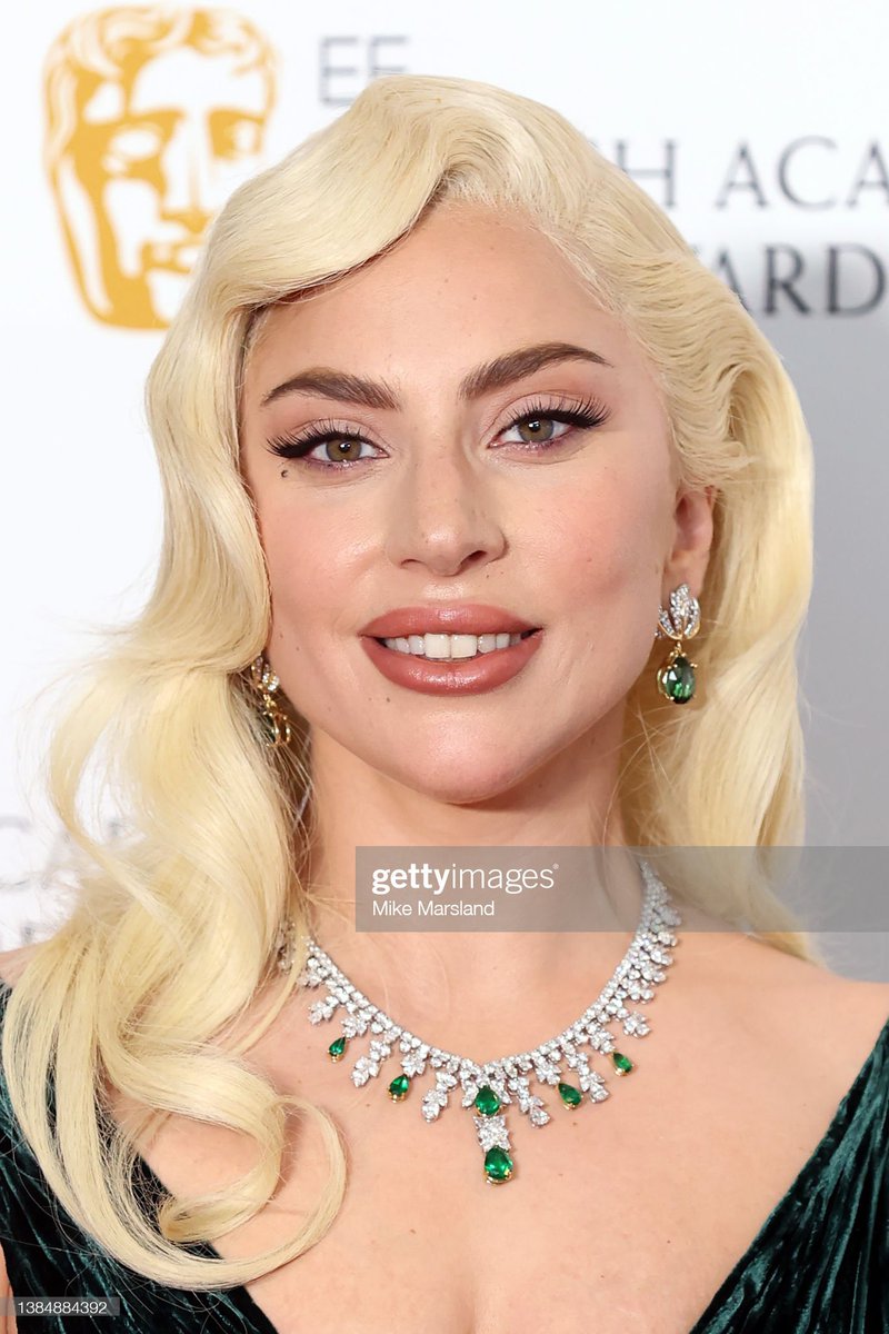 HoneeyAss's tweet photo. Mane, chega a doer o quão linda que é #EEBAFTAs https://t.co/dMImEITALG