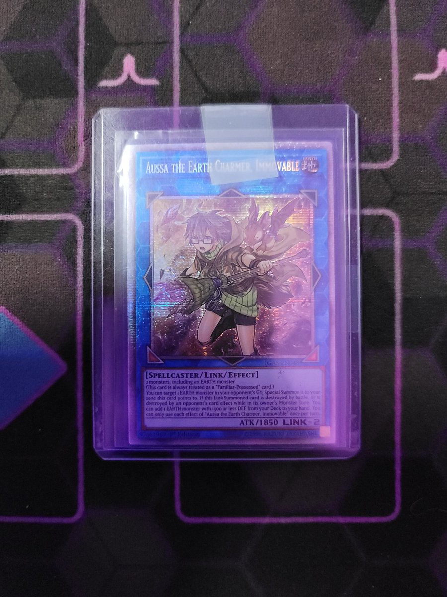 GG__YGO's tweet photo. 274 is needed by tonight to win this Aussa! Like &amp; RT. I want to give this away! https://t.co/DU20FaRz8M
