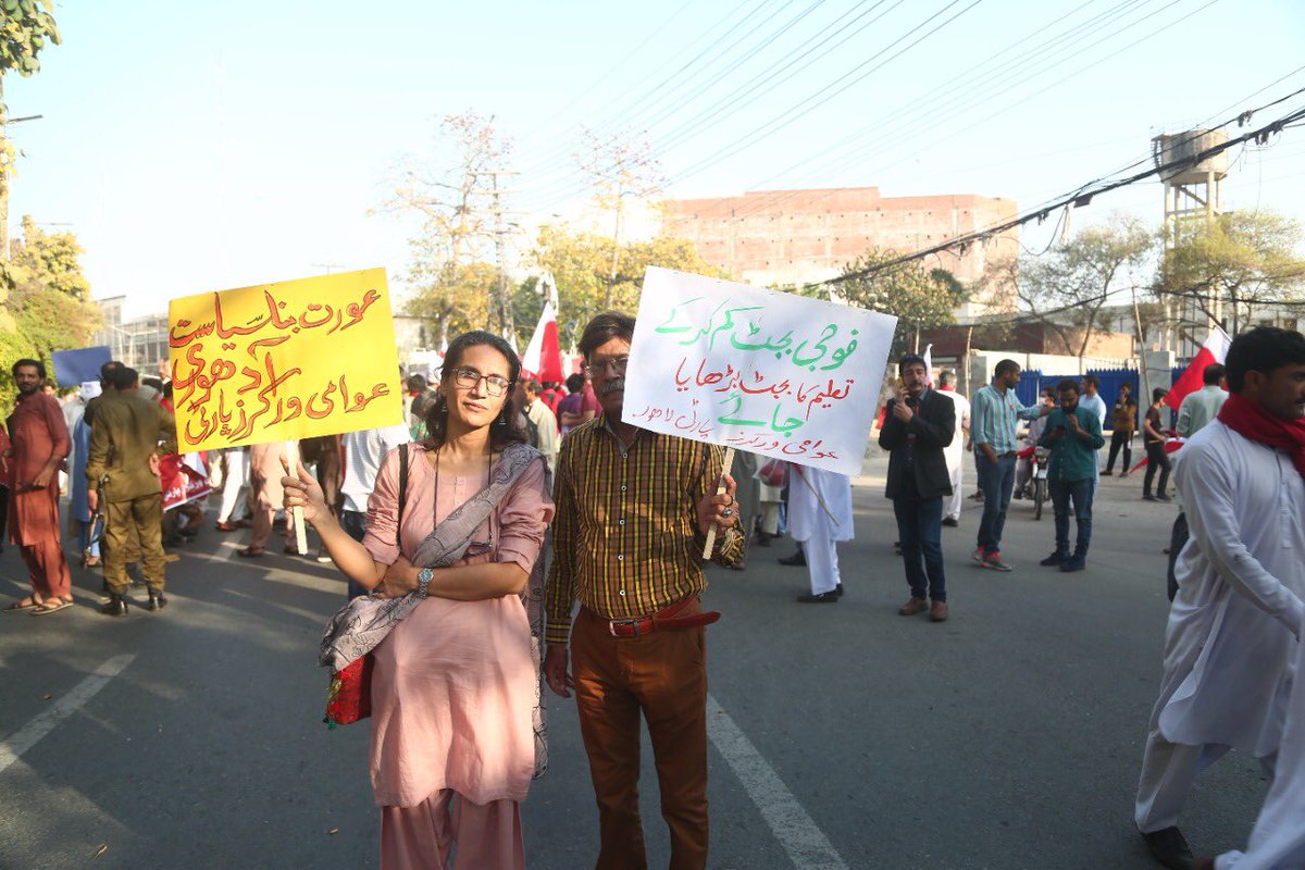 Tooba_Sd's tweet photo. AWP has elected a Sindhi as its General Secretary and a Baloch as it’s President.
The federal committee has Seraiki, Pashtun, Gilgit-Baltistan, Kashmiri, religious minorities, women, farmers, young peoples representation. #AWPThirdCongress https://t.co/nICITBiq5Z
