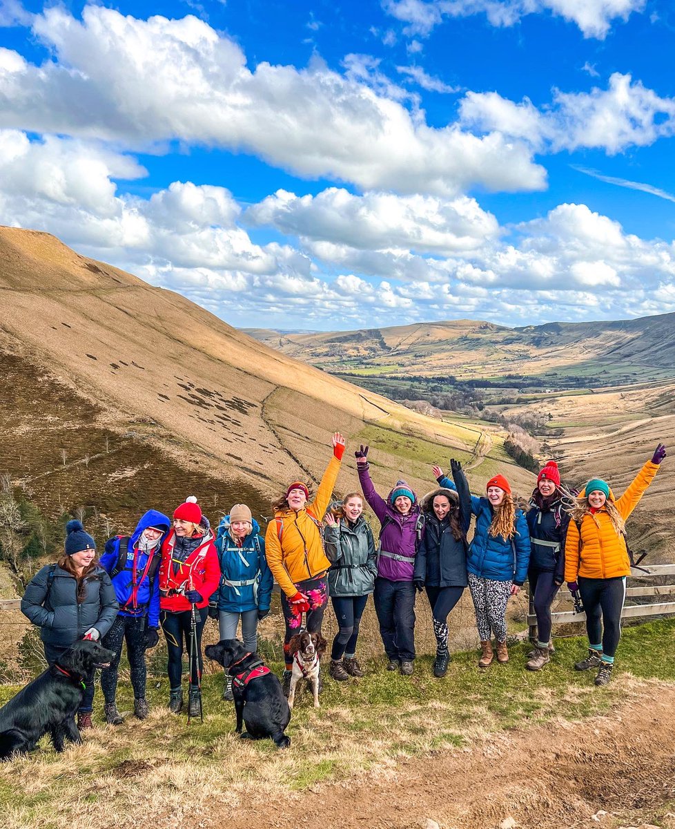 challengesophie's tweet photo. Yay! So happy we can do things like this again. Very different to this time last year, so grateful we can meet in person and move around and do what we love ♥️ #lifeafterlockdown #peakdistrict #WomensDay2022 🙏 https://t.co/qYURLdZNBp