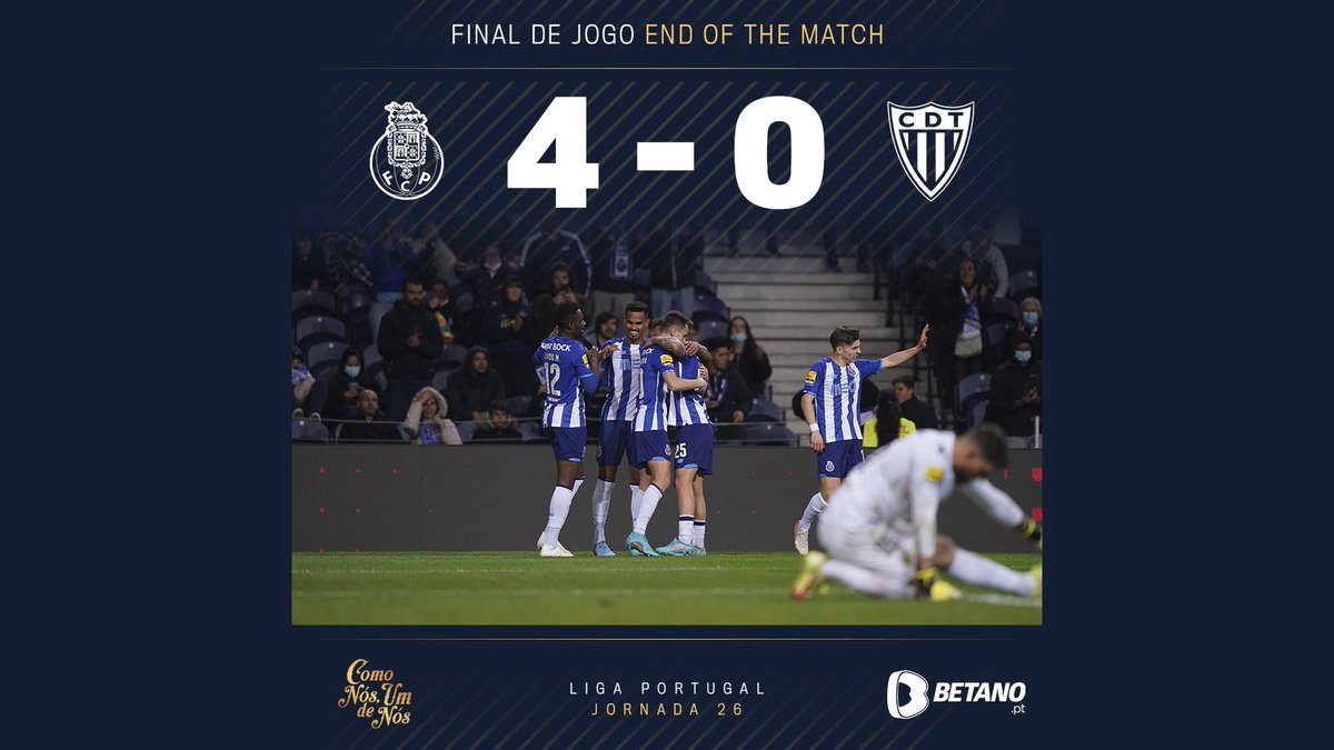 elmadridista47's tweet photo. Le FC Porto s’impose 4-0 face à Tondela et continue en tête du championnat portugais avec 0 défaite ! 🇵🇹
#FCPorto #FCPCDT https://t.co/T6YgdMP8PH