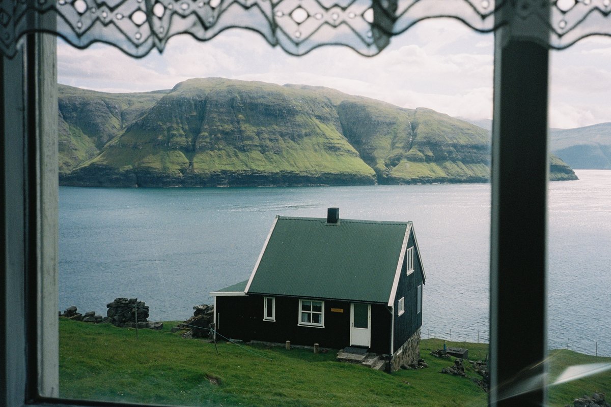 visualsofearth1's tweet photo. Faroe Islands https://t.co/oWzaswoKTH