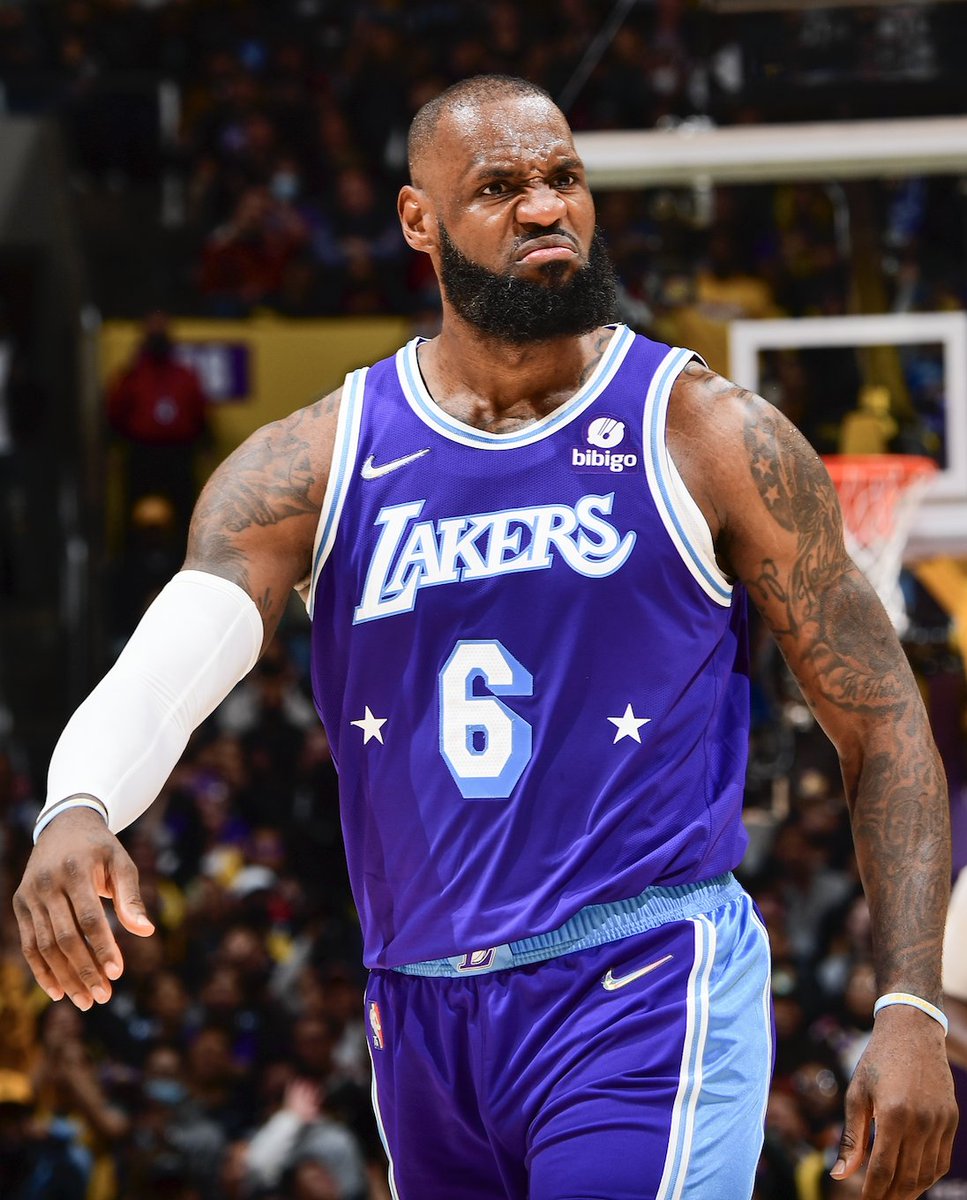 BleacherReport's tweet photo. Players with multiple games of 50 or more points this season:

KD (2)
Bron (2)
Tatum (2) https://t.co/nASC6gLvXT