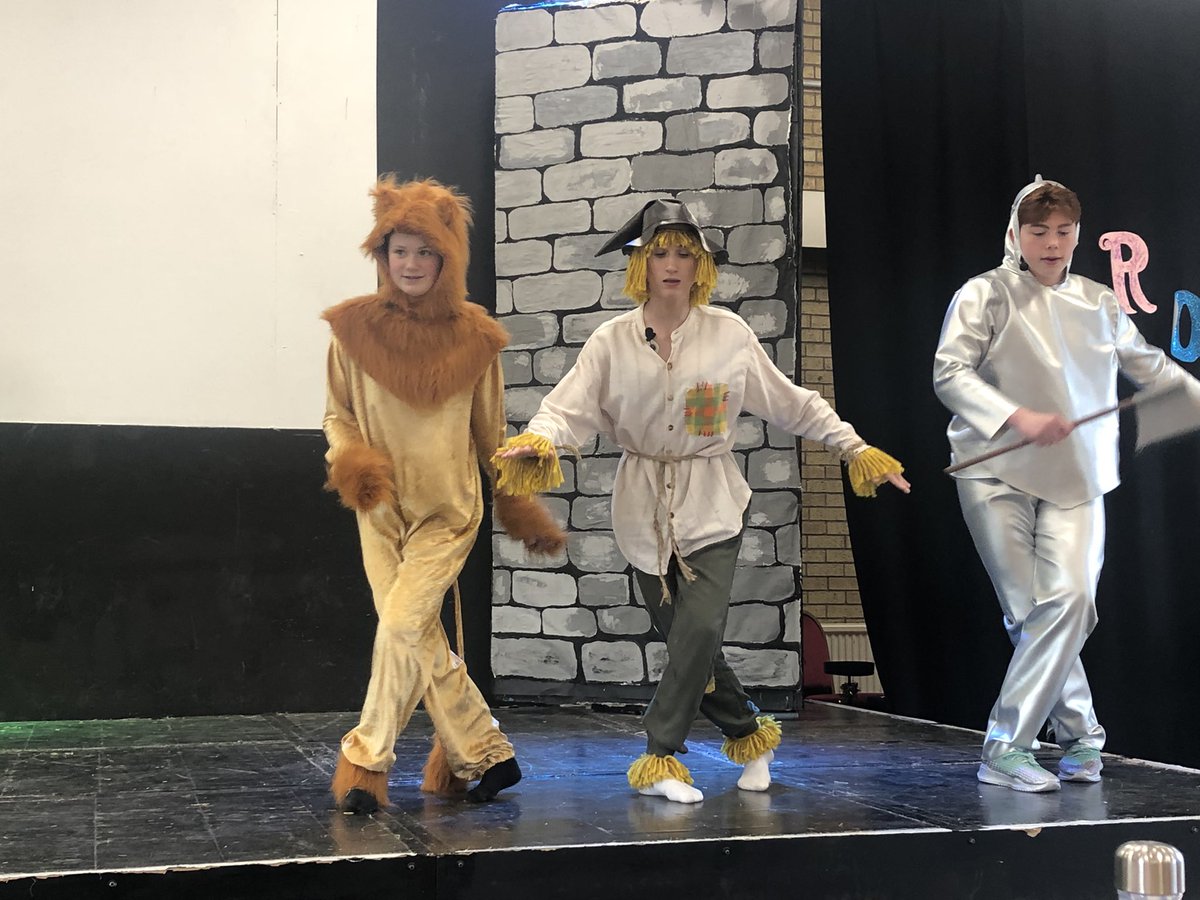 ReadArts's tweet photo. Another day rehearsing #wizardofoz. Tickets on sale now. Performances 23 &amp; 24 March https://t.co/ejgQ7yUZKm