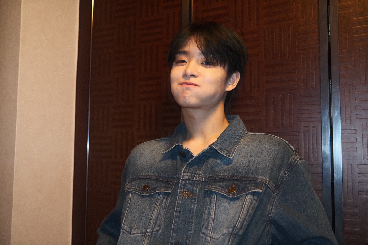 efisabilaaa's tweet photo. 우리 지훈이 생일 축하해. 항상 건강하고 항상 행복하길 바래~~ 이 세상에 태어나줘서 고마워
 나 너 너무 너무 많이 사랑했다 ~~ ^_^

#MillenniumldolJIHOONDay
#지훈이의_눈부신_스물세번째_봄 https://t.co/OPD2f8Uomb