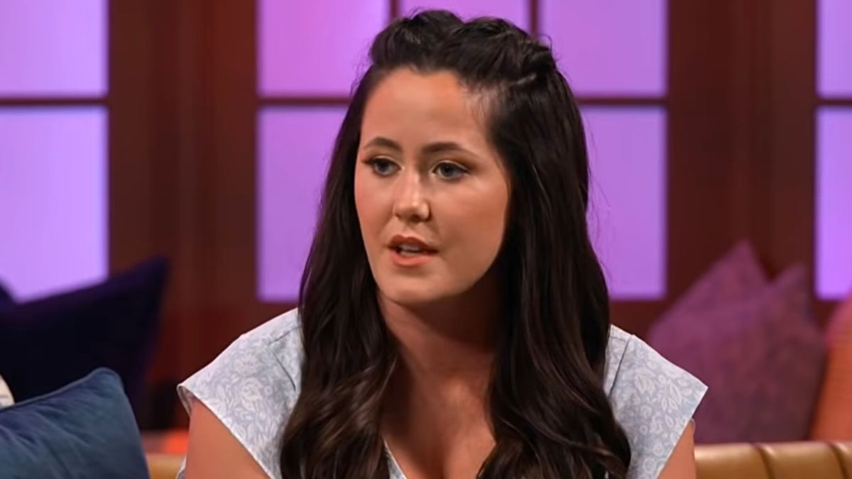 Monsters & Critics: Jenelle Evans breaks down in tears while recapping Teen Mom Family Reunion: ‘It was never a family, it’s all fake’ https://t.co/tSyU7UuXNZ #crime #news https://t.co/GiD3gLKTDt