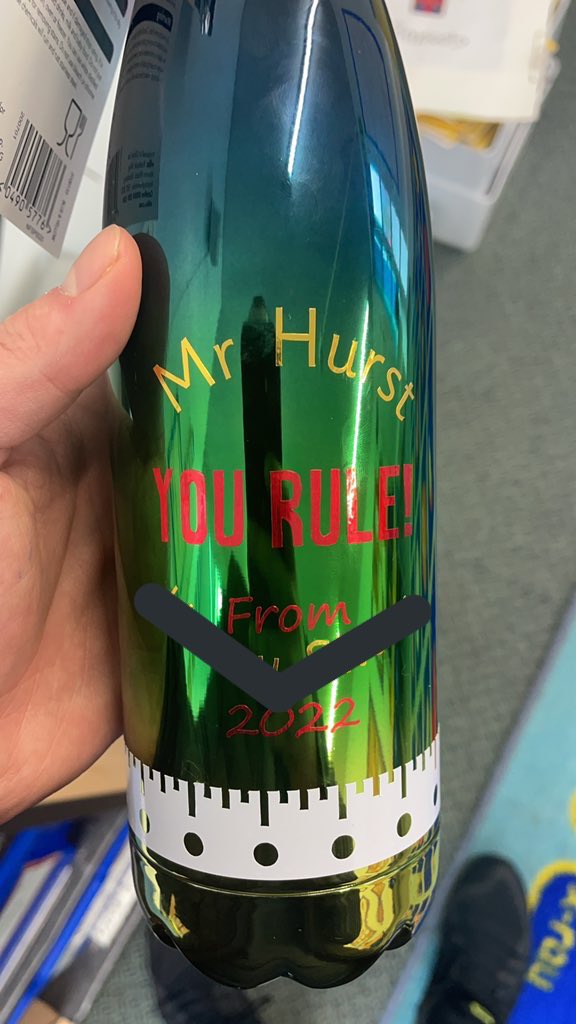 MrJHurst1's tweet photo. Back to Uni tomorrow after finishing the most rewarding few months in such a welcoming school! Supported from the very first day, pushed to go further and given some incredible opportunities to grow and develop as a teacher with some fantastic feedback! Next stop graduation!👨🏼‍🎓 https://t.co/axYVrI8ZzP