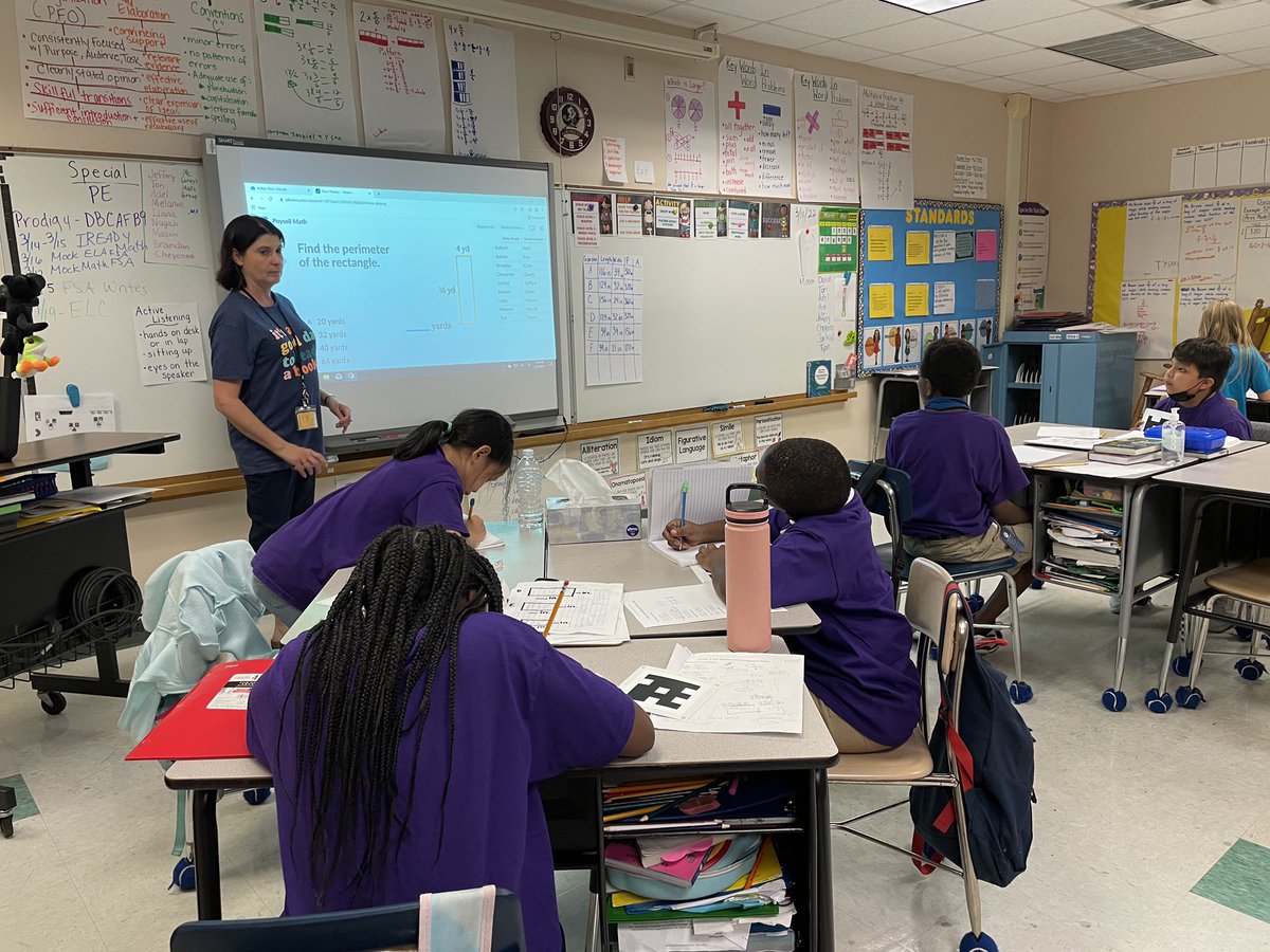 MyGESGators's tweet photo. Adding engagement using @plickers in Mrs. Napier’s 4th grade classroom! @schooled1 @IRCSchools @SDIRC_PD #GameonforLearning https://t.co/i0HoKa6CKH