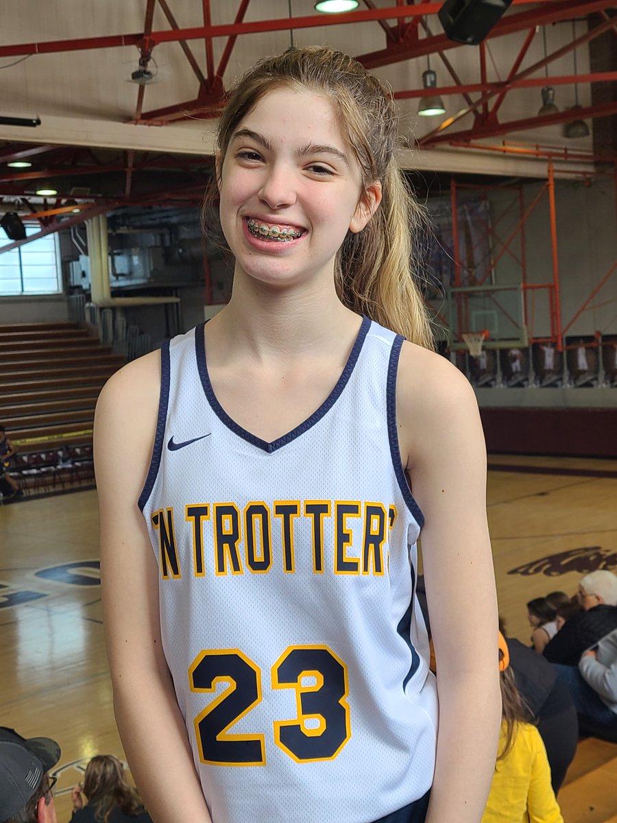 2nd in our bracket. Came up short today but as our first tournament together im pretty proud of my girls. See you next weekend on the hardwood!
#mep2k27 <a href="/RileyLiz2k27/">Riley Etherton</a> <a href="/PatrickDavis91/">Patrick Davis</a> #3and23 #prettygirpsplayball #trotters2k27