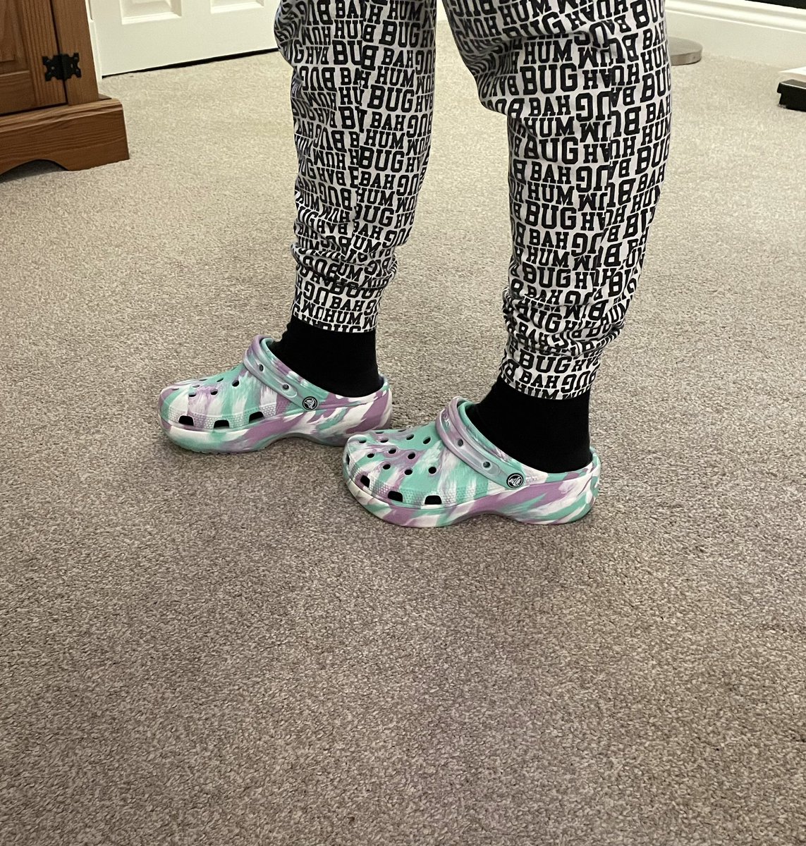 argthechief's tweet photo. @SamBrown3090 Completely agree, these are Linsey’s number! There should be laws… https://t.co/nCwK7wvCqf