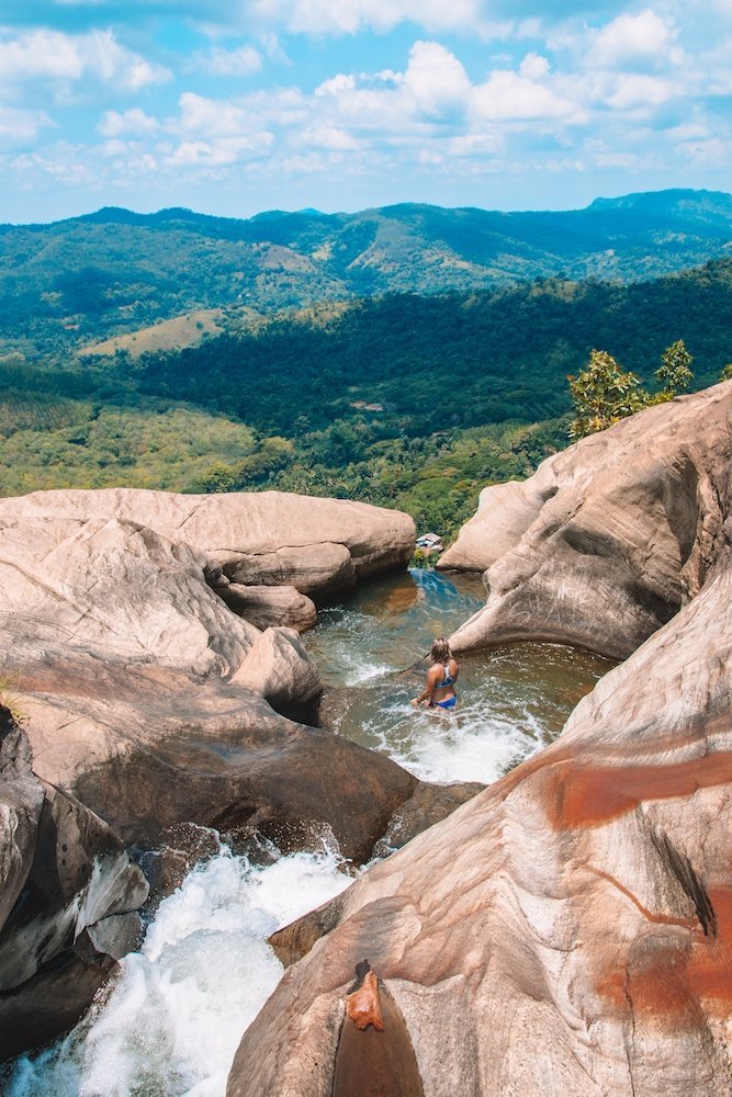 wandurlux's tweet photo. Sri Lanka's second tallest and most impressive waterfall, Diyaluma.Located a little off the beaten track in the Sri Lankan highlands (about an hour from Ella), Diyaluma falls is home to epic views and some of the best natural infinity pools in the world. https://t.co/RPfvWCs1zQ https://t.co/4WXiOB8sUu