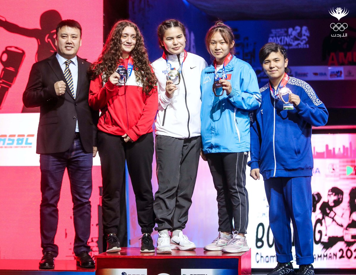 JordanOlympic's tweet photo. ٣ فضيات للأردن بالبطولة الآسيوية للملاكمة
اقرأ التفاصيل : https://t.co/2Ztefq0KCF
#ASBC2022
#الأردن #الرياضة_الأردنية | #Jordan #JordanSports https://t.co/6qIVMgZ1xQ