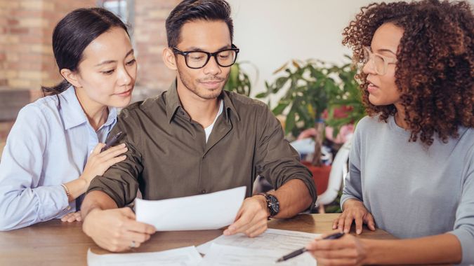 Ingrid_Williams's tweet photo. Here's what you should know about #mortgage closing costs. #buyahome  https://t.co/QA0yOT46KD https://t.co/pb0902ykjg