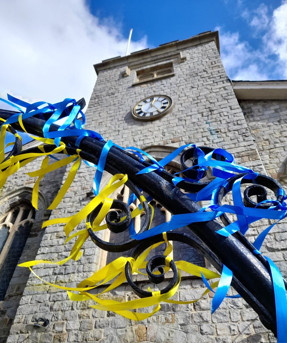 ChurchyardGU16's tweet photo. Simple, yet powerful 🙏 🇺🇦 

@ParishOfFrimley #IStandWithUkraine #HelpUkraine #PrayForUkraine @ukr https://t.co/poW1HPbnwu