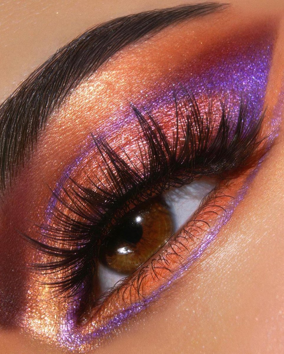 PlanetBeauty's tweet photo. All we know is that you need are some @themakeupshack lashes!✨😘 @koditaj is wearing “All eye know” lashes!!💜 Available on the link in bio. #Planetbeauty #Beautybabe #Beauty #Eyelashes #Themakeupshack #Makeupshack #Lashes #Eyeshadow #Shadow #Purple #Gold #Orange #Eyes https://t.co/eie7cekUkm