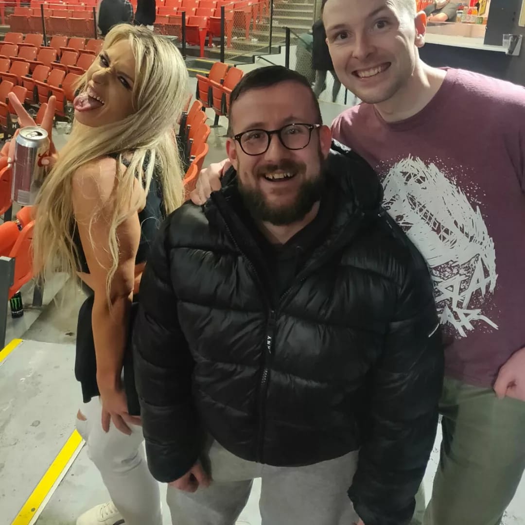 What a weekend the legend is back @Jordan_Devlin1, @Barry_Nasty said he'd be my make a wish (FYI just wanted a pic with @DannyxCross don't tell B) and the coolest wrestler ever <a href="/mothfromdaflats/">Session Moth Martina🍻 マーティナセッション</a> had her best match to date IMO <a href="/OTT_wrestling/">OTT WRESTLING</a> you're back better than ever ❤️