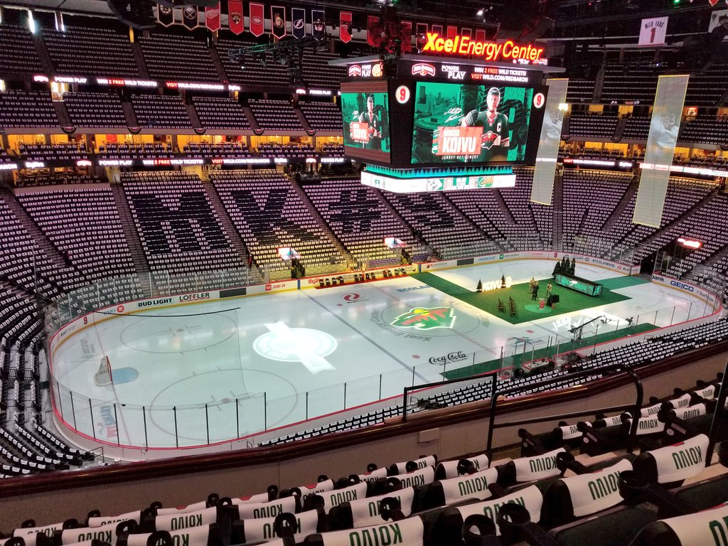 hlrule's tweet photo. I live here now. 😊
But, #NotWorkingToday. Here for #MyMikko night with @barb_rule and twitterless dad.
#9forAllTime #mnwild https://t.co/tPOvYE63cZ