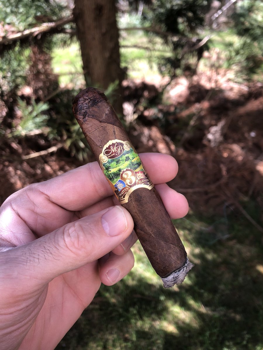 GroganRealty's tweet image. Oliva Master Blends 3. Smooth @OlivaCigar