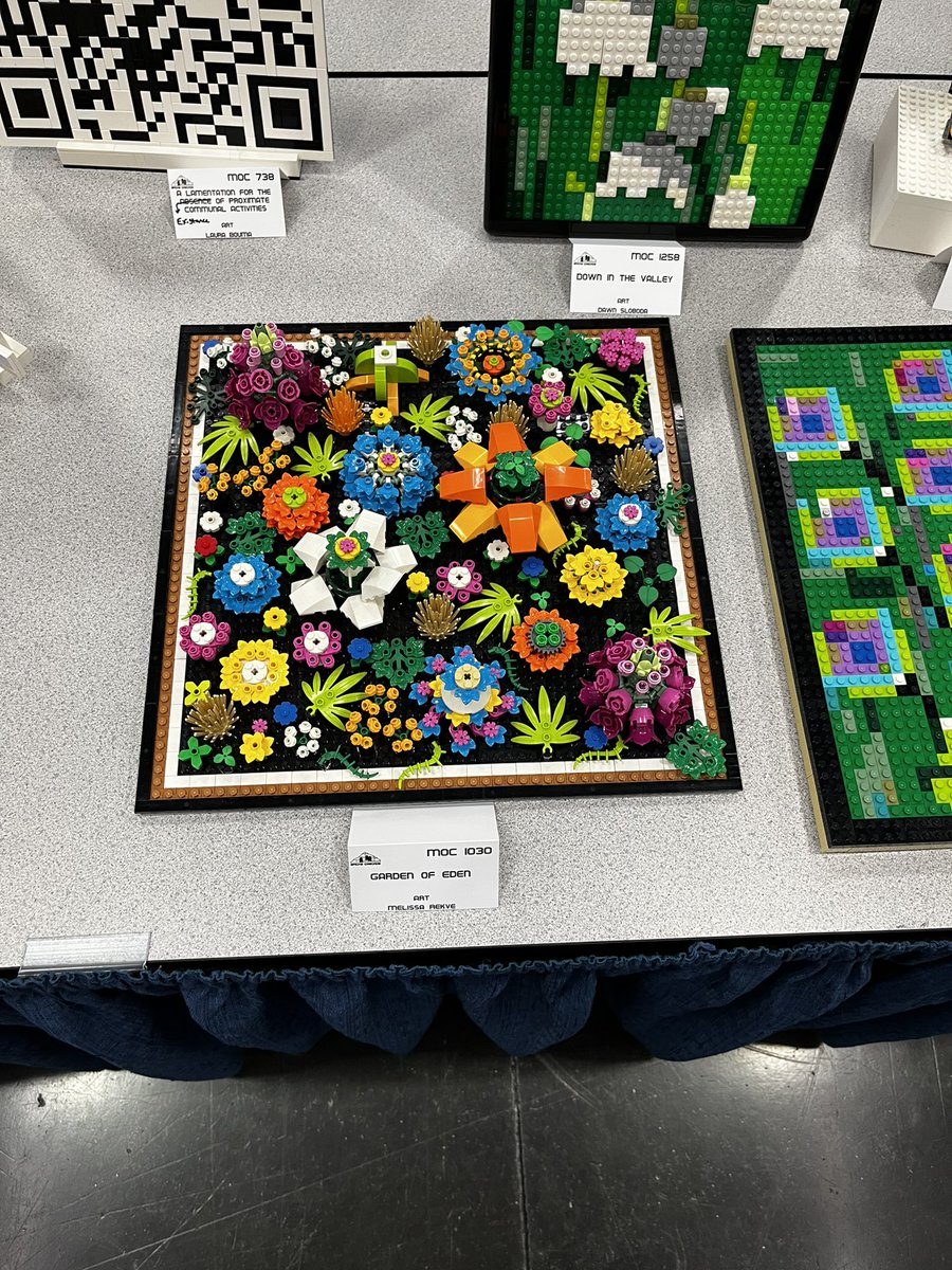 VanCityLil's tweet photo. I'm having a blast displaying my mocs at @brickscascade for the first time! I'm here with a few other members of the https://t.co/2Q3Kvl3Bfu!
#BricksCascade #BricksCascade2022 #Lego #moc #VancouverLegoClub #VLC https://t.co/hH2RhK1UHW