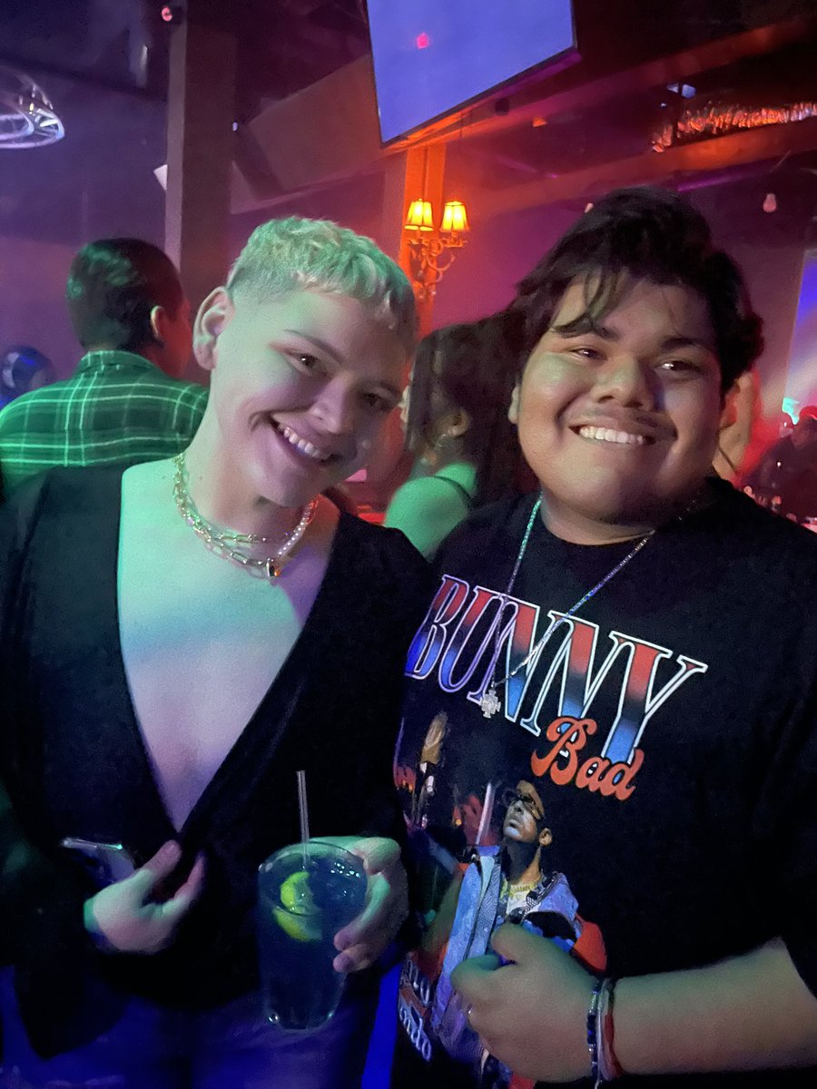TubbyFlores's tweet photo. Met @louiecasttro &amp; @ADAMRAYOKAY  last night !!! I was so shook!! I was shaking for the whole night after 😂😭💙 https://t.co/1WaeMIK8nI