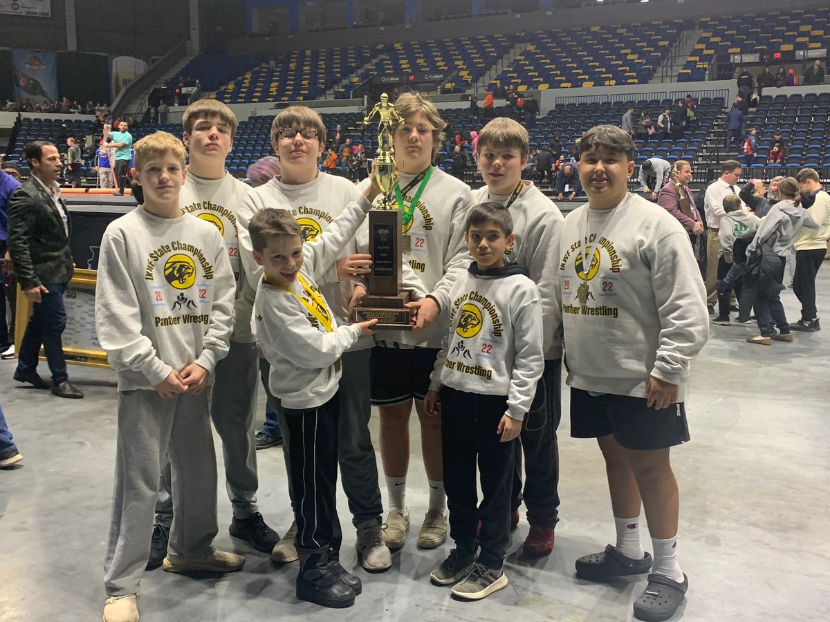 PantherWC_'s tweet photo. Big Congrats to our wrestlers on taking 7th place at the IKWF State Championships. These kids worked hard all year and had a great run in Rockford. It was a lot of fun as a coaching staff to be in their corner all year and watch each one of them grow as wrestlers. https://t.co/bdQEwPCt8O
