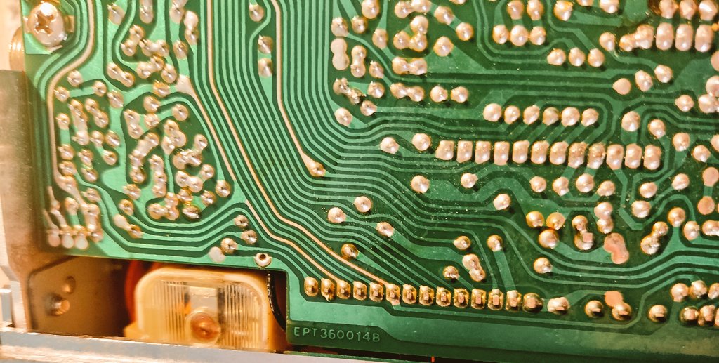 domingogarciaa's tweet photo. Pues aquí estamos, a ver si podemos poner a punto una Super Star 360 con la famosa placa EPT3600-14b y con problemas en el modo USB, entre otros... #27MHz #CB11m https://t.co/sWWFNaLDL1