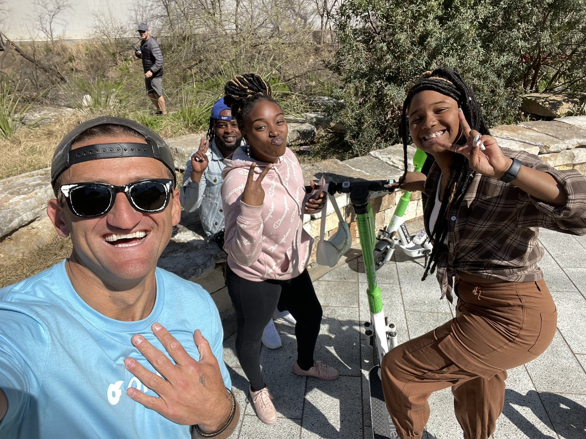 Casey Neistat tweet media