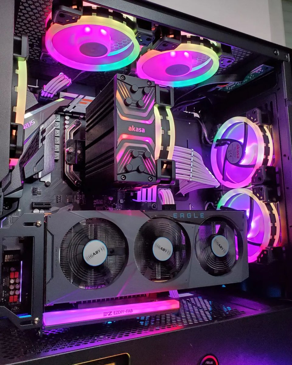 aorus_es's tweet photo. ¿Más #RGB?😋 https://t.co/Nbj9yRYe8s