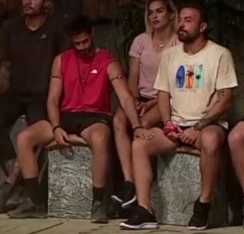 senasrale's tweet photo. kimi sevdiysek gitti ah be seco'm💔 #serbat #survivor2022allstar https://t.co/Sx3KvIvKlu