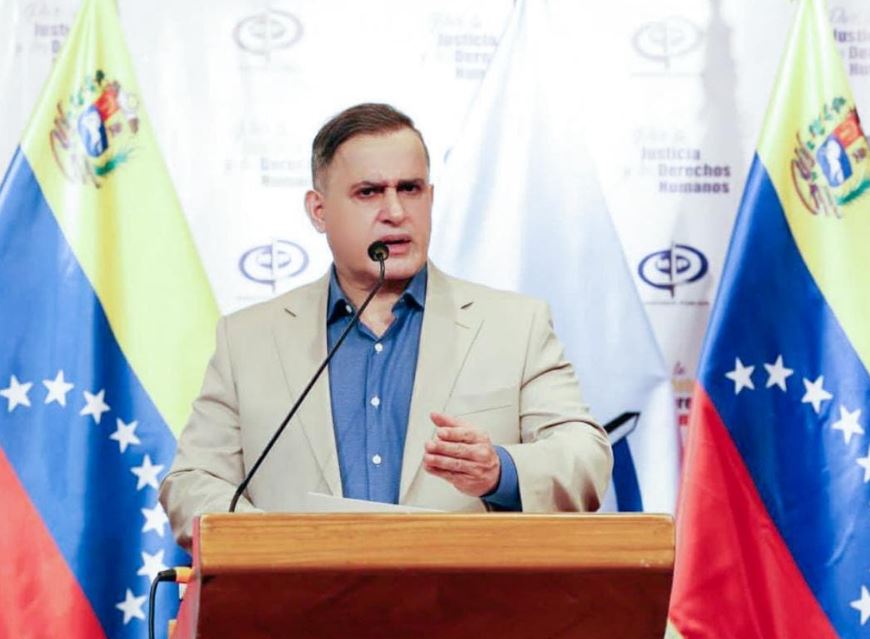 diariopanorama's tweet photo. Ante la creciente tendencia del acoso escolar entre niños y adolescentes “que ha generado fatales desenlaces: como el suicidio, deserción escolar, baja autoestima, traumas, etcétera”, el fiscal general, Tarek William Saab, informó que adelantan una ley. https://t.co/tUfni5jC56