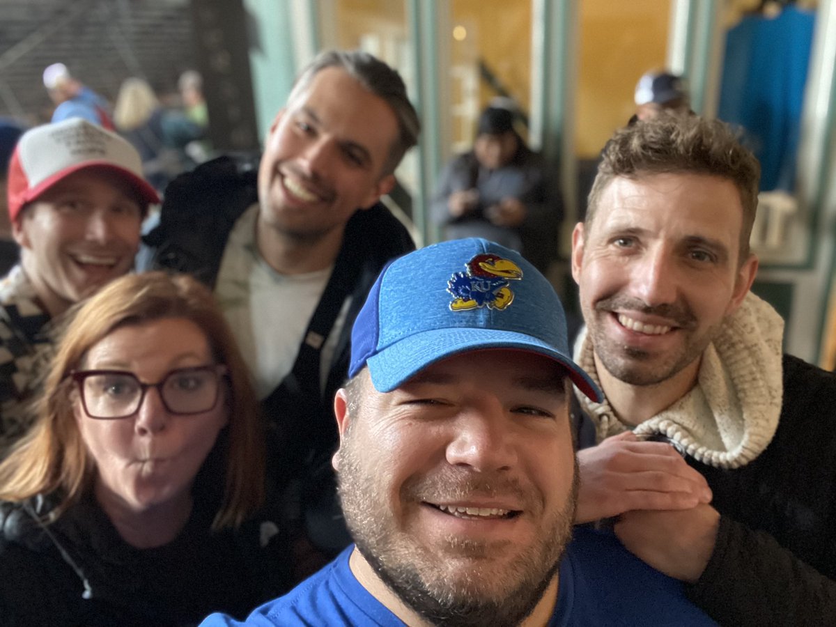 Kansas_Winos's tweet photo. A wine adjacent day this weekend at KansasCraft Brewers Expo in Lawrence. Clink! (Cheers) #kswine #kansasbeer #beer #LFK #kstourism #kansas #kansasbreweries #breweries https://t.co/qtd40MveIe