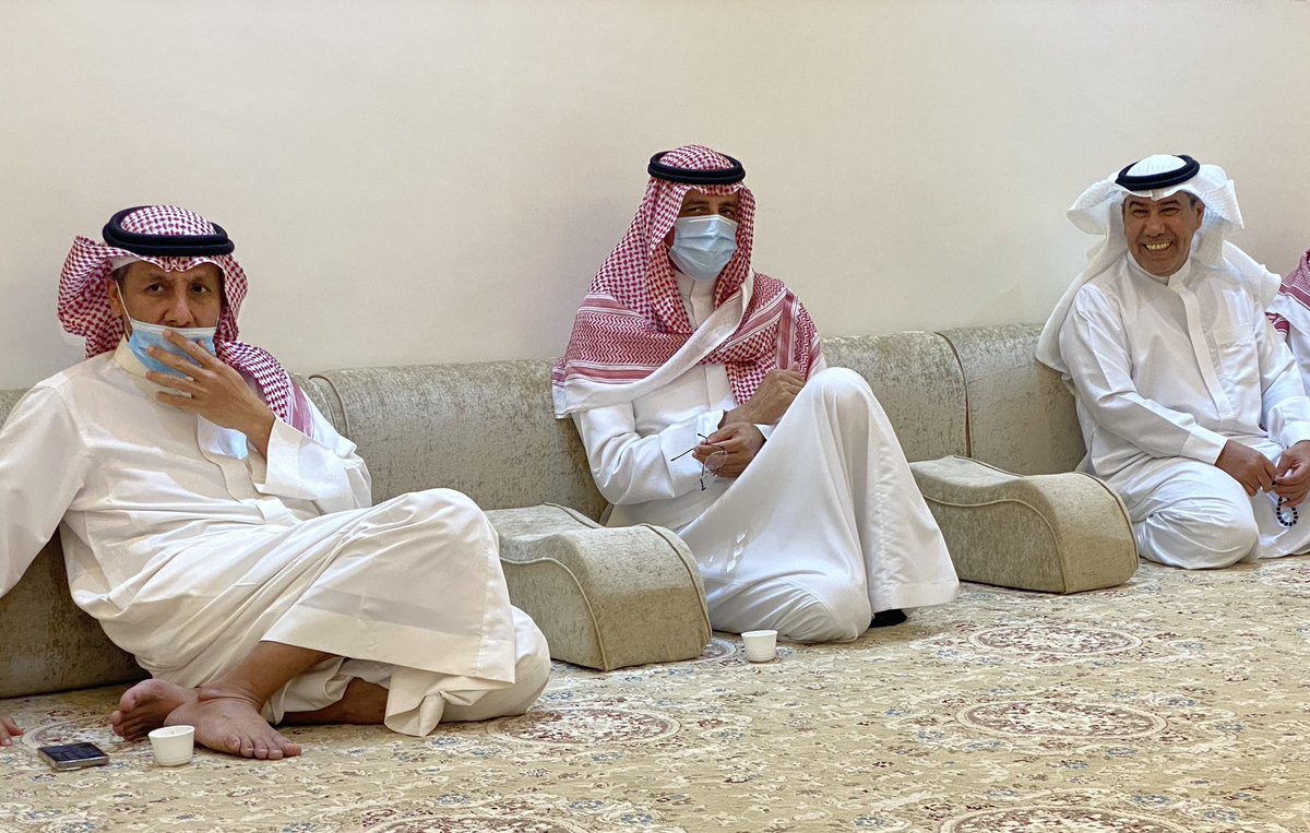 faisalallebdi's tweet photo. سعدت هذا المساء بعقد قران ابنتي إسراء على الشاب أحمد سعد المرامحي ،ابن أخي ورفيق دربي ،وازداد الفرح سرورًا بمشاركة أخي الشيخ عبدالله العقيل@majaheem لنا في هذه المناسبة ،بعد أن منّ الله عليه بالشفاء .داعيا الله أن يوفق العروسين في حياتهما ويرزقهما الذرية الصالحة https://t.co/lrzCIOwHD1